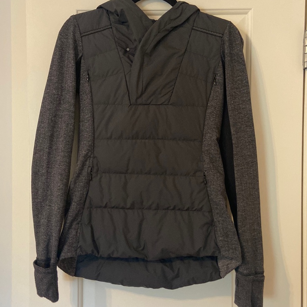 Lululemon Athleisure Pullover